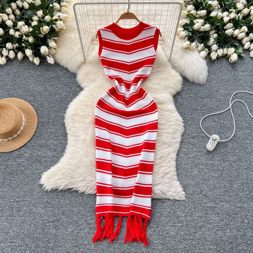 Goddess style elegantsilm round neck sleeveless color block stripesknittingdress women's summer tight hip tassel skirt