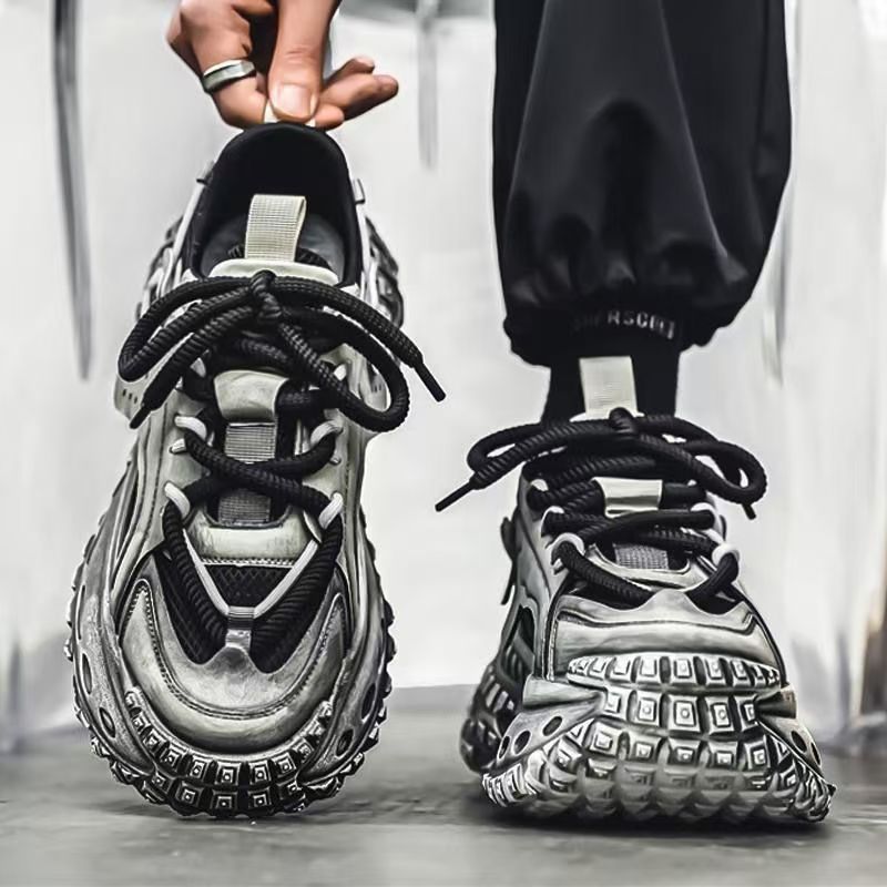 Winter men's new breathable mesh teenager sports shoes men's trendy versatile tire sole chunky dad shoes