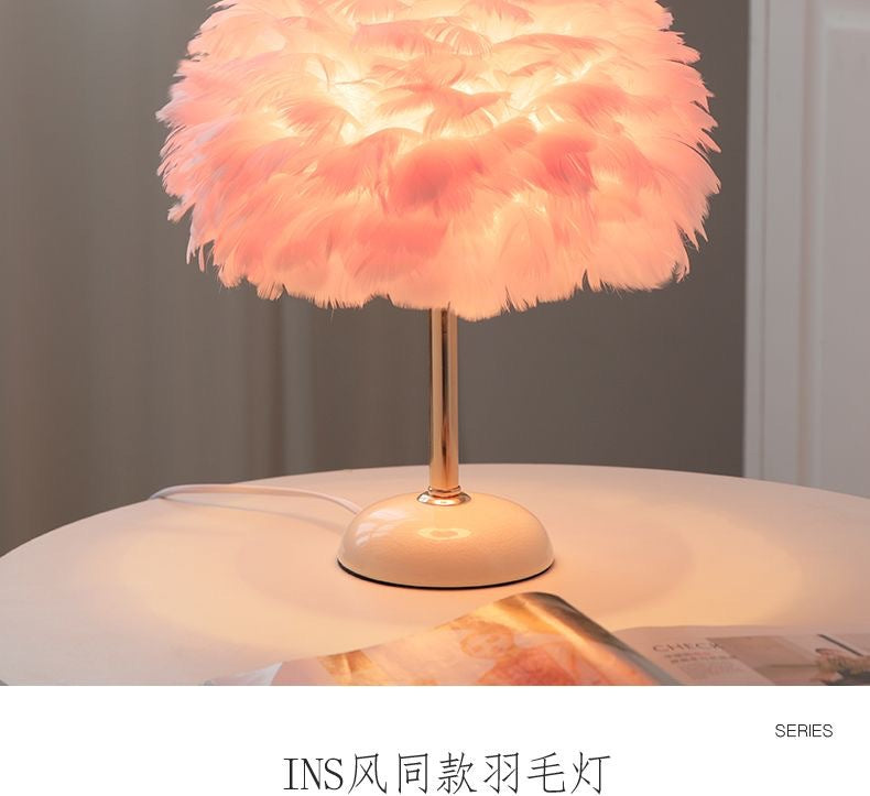 Feather table lamp bedroom living room light luxury ins warm romantic simple wedding room feeling popular creative bedside lamp