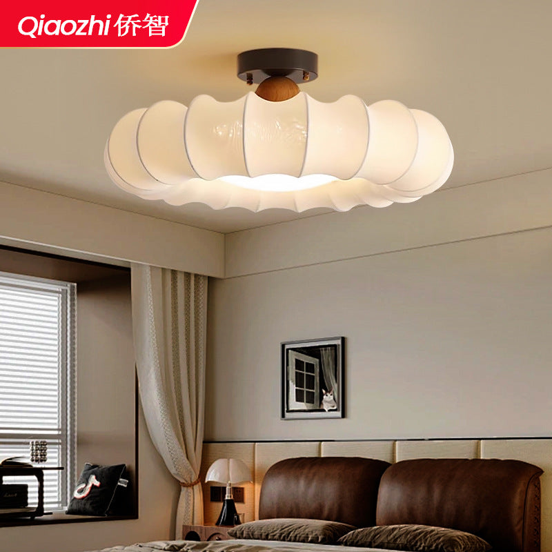 Vintage Nanyang wind bedroom chandelier wabi sandy wind medieval creative pumpkin plastic art warm book room master bedroom light