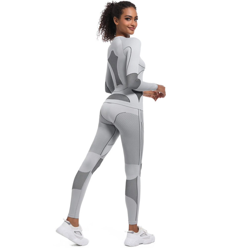 New women's long-sleeve yoga outfit - seamless, breathable, and perfect for autumn/winter skiing, running, outdoor cycling, and fitness training