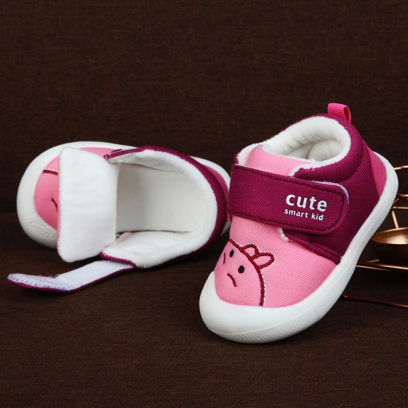 Toddler shoes for baby boys and girls, autumn/winter infant shoes, fleece-lined and thickened, soft-soled cotton shoes for babies and toddlers aged 0-1 to 2 years old