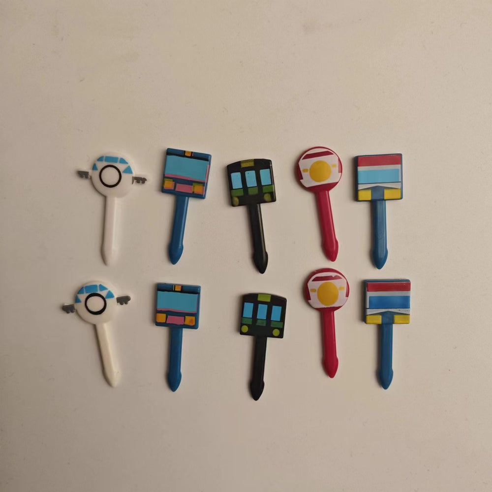 Japanese cartoon fruit picks creative children's food forks cake forks cute animal dessert forks plastic fruit forks