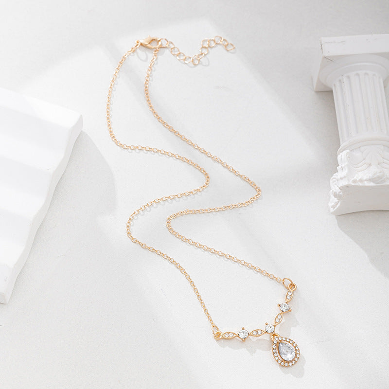 Water drop necklace wholesale european and american cross-border jewelry personalized diamond-encrusted niche high-end versatile autumn and winter sweater pendant for women