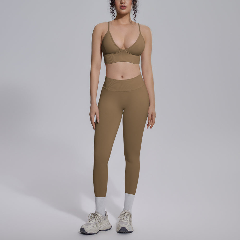 Seamless cross-border yoga set: tummy control, slimming, quick-dry activewear for fitness, outdoor leisure, running, and sports - multi-piece set