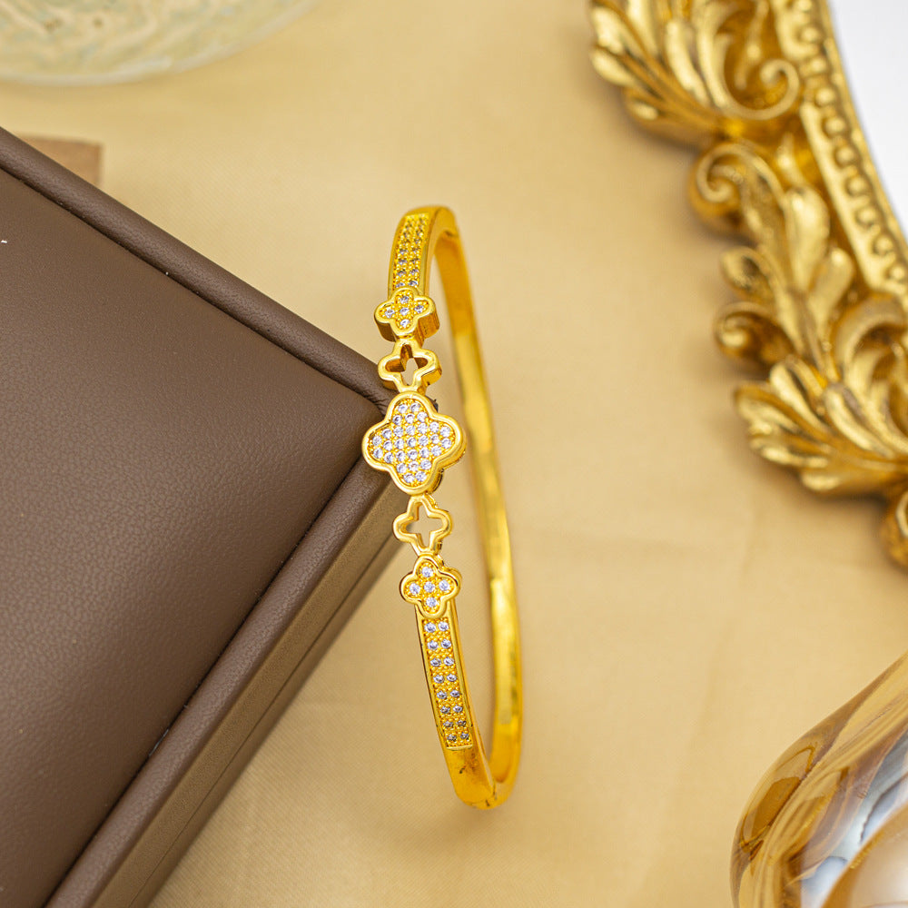 Bracelet female titanium steel fashion non-fading copper inlaid zirconium bracelet niche high-end fashion elegant jewelry wholesale hand jewelry