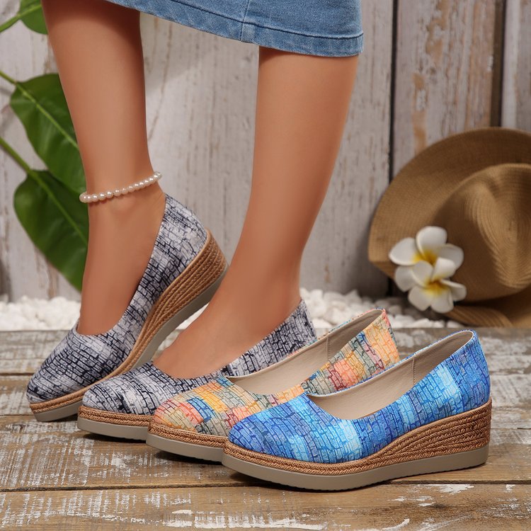 summer new arrival: plus-size chunky sole women's flats for cross-border e-commerce. available in sizes 36-43. wholesale options available. dropshipping to  and