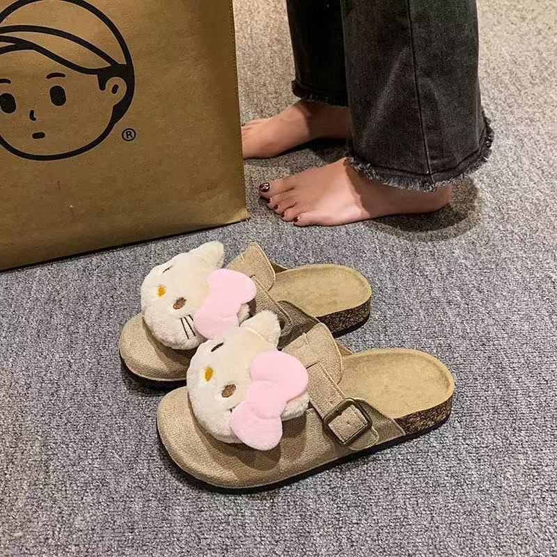 2025 new cute cartoon soft sole versatile closed-toe slippers women's fairy style outdoor wear cloud-like comfort sandals wholesale