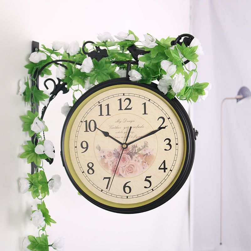 European style iron double-sided wall clock, creative rustic hanging clock, modern living room wall clock, bedroom clock, silent large size