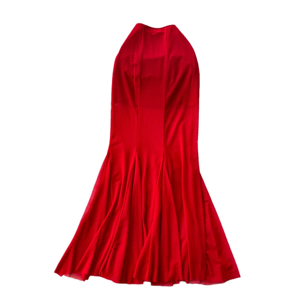 High-end, sophisticated, and effortlessly chic: this versatile midi skirt is perfect for the modern woman's commute. featuring a stylish design with elastic detailing, a figure-flattering fit, and a trendy mesh and fishtail hem, this skirt is a must-have