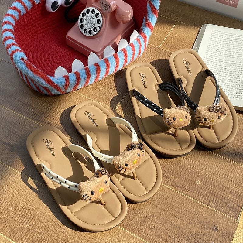 Cartoon cute flip-flops women's summer outdoor wear soft sole fashion 2025 new versatile popular instagram sandals