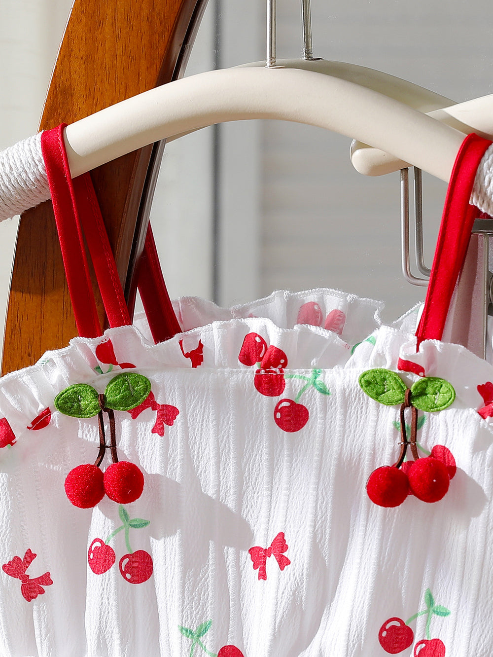 girls' spring/summer new collection: pastoral style textured sleeve top with cute cherry design + refreshing wide-leg pants two-piece set