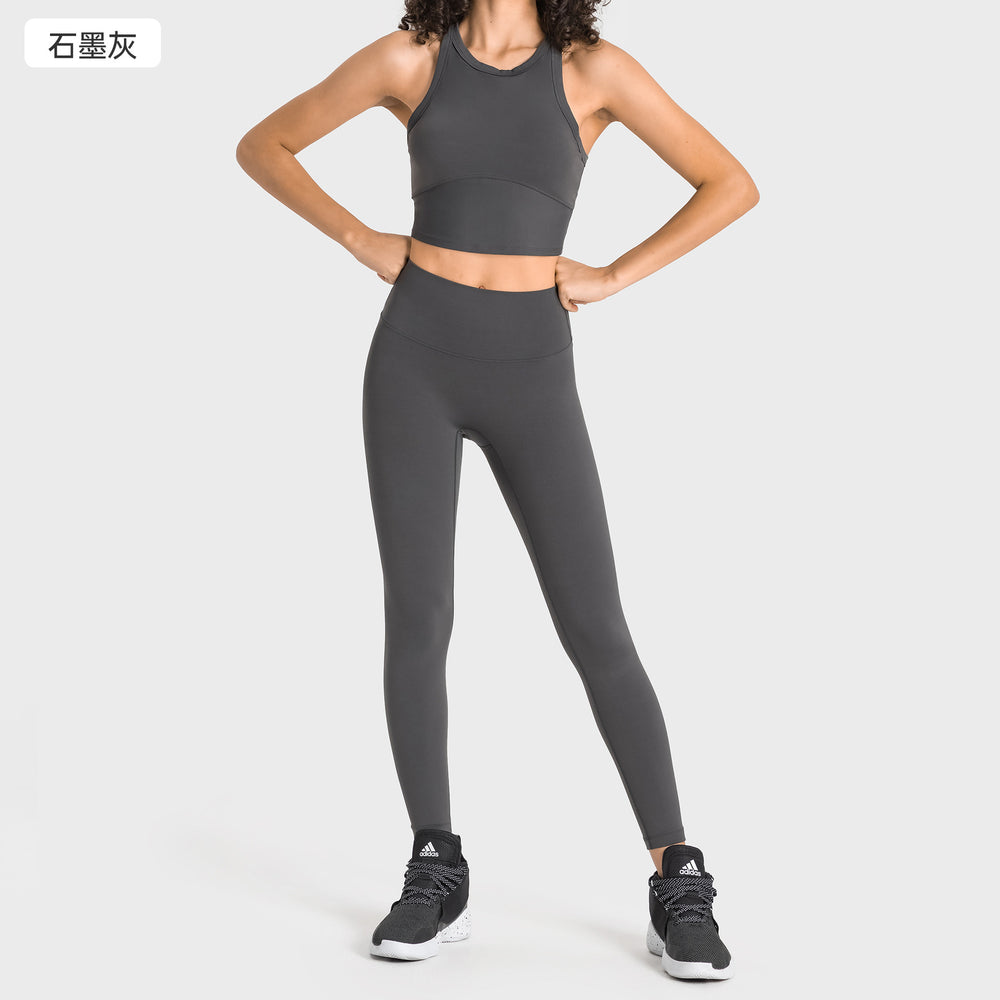 High-stretch yoga capris with built-in bra and shockproof sports top - professional training yoga fitness set for women