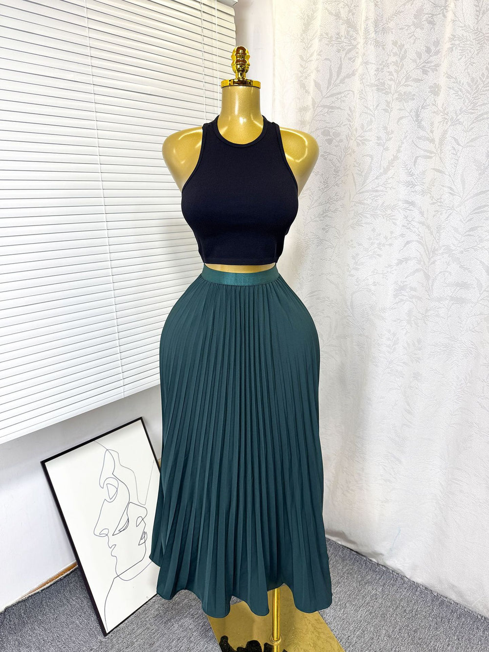 K-stylehigh waist elastic waist pure colorpleated skirt a-line skirt slimming lookeasiest for matchwork clothing skirt