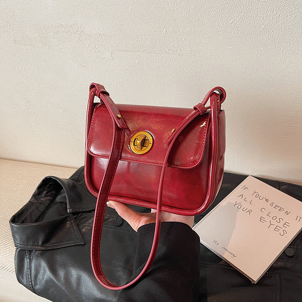 Underarm bag women's autumn and winter retro 2025 new versatile shoulder messenger bag high-end texture women's small square bag