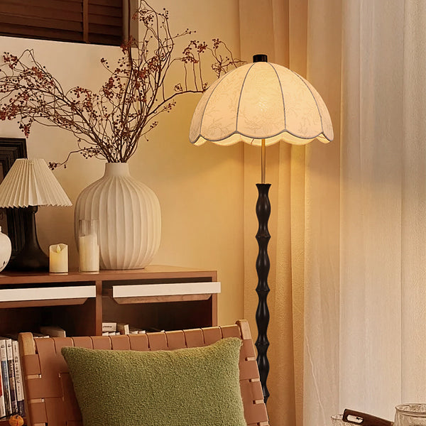 [Wow] Living room floor lamp wabi sand wind medieval decoration bedroom living room bedside modern simple vertical desk lamp