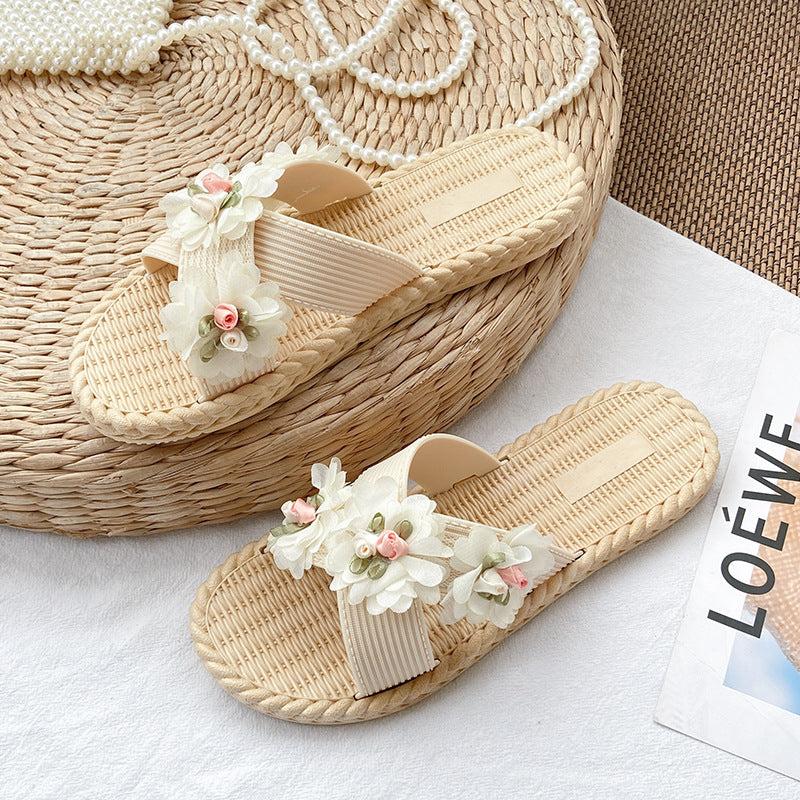 Women's summer sandals & slippers - 2024 new flat sandals with floral design - korean style fashion, trendy student beach shoes, ins style