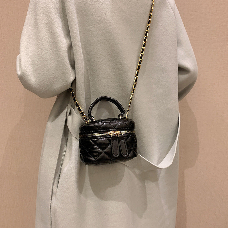 2025 new mini chain box bag fashionable versatile sweet handbag bag diamond embroidered thread shoulder messenger bag