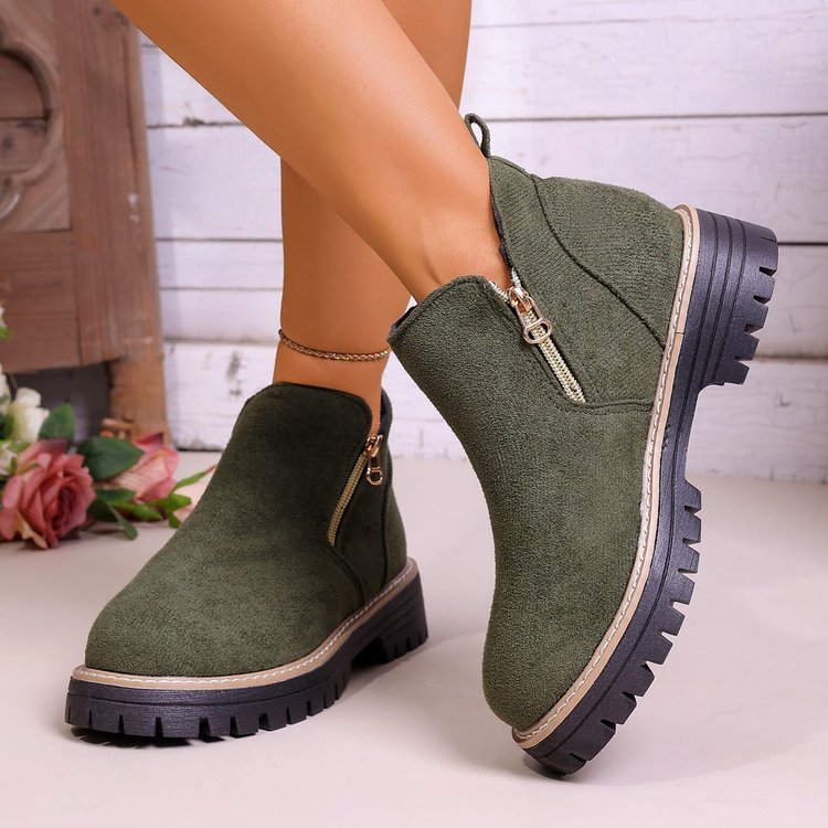 autumn new arrival: women's plus-size chunky leather boots for cross-border e-commerce. wholesale available. dropshipping to  and . (price difference: $0.67)