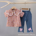 Rouge-daisy floral