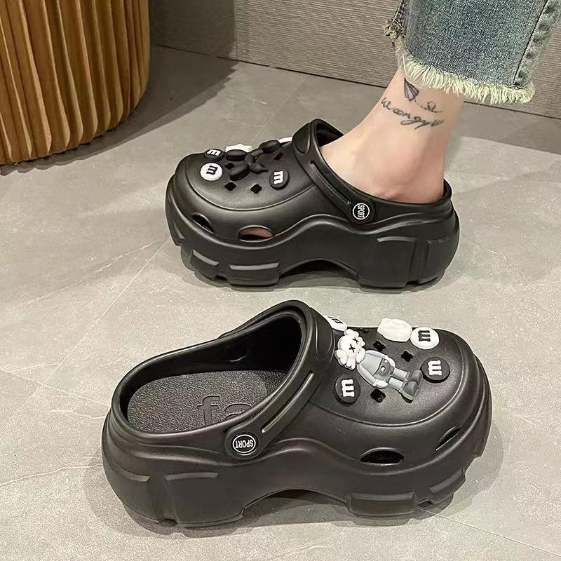 New arrival crocs women's summer popular thick sole toe cap stepping on shit feeling outwearnon-slip high heel thick sole slippers wholesale