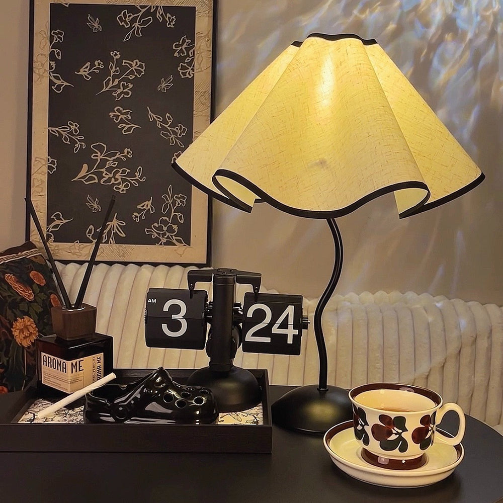Led table lamp ins style modern simple table lamp bedside lamp petal umbrella table lamp bedroom atmosphere lamp b&b table lamp