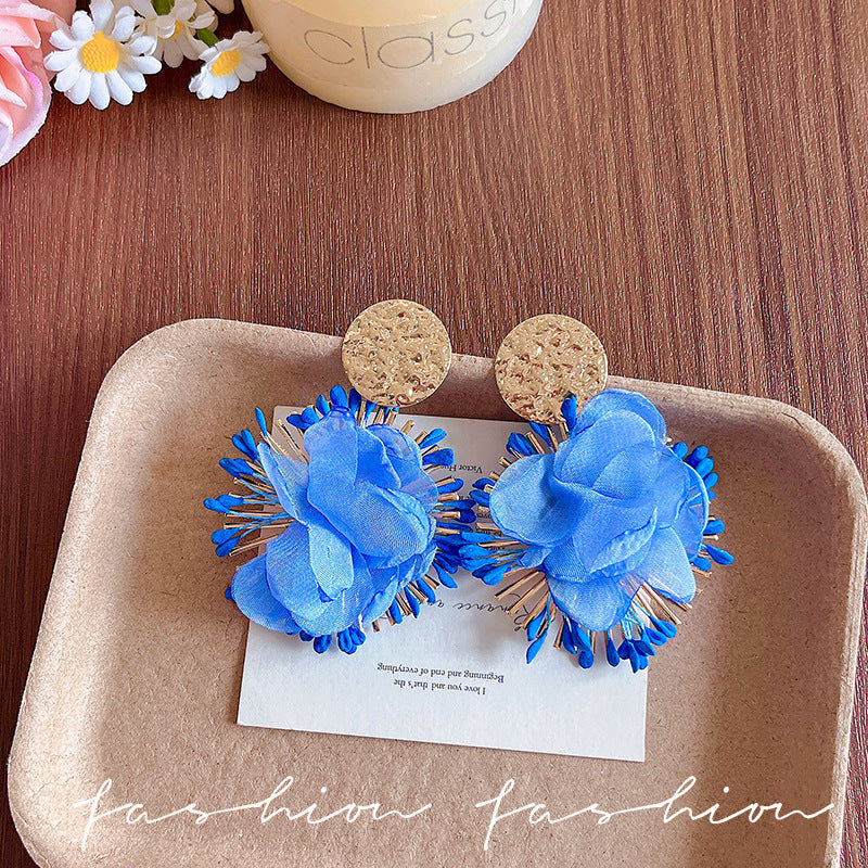 Vacation style exaggerated perm edge flower earrings for women niche styleclassy summer earrings unique stylish face small earrings