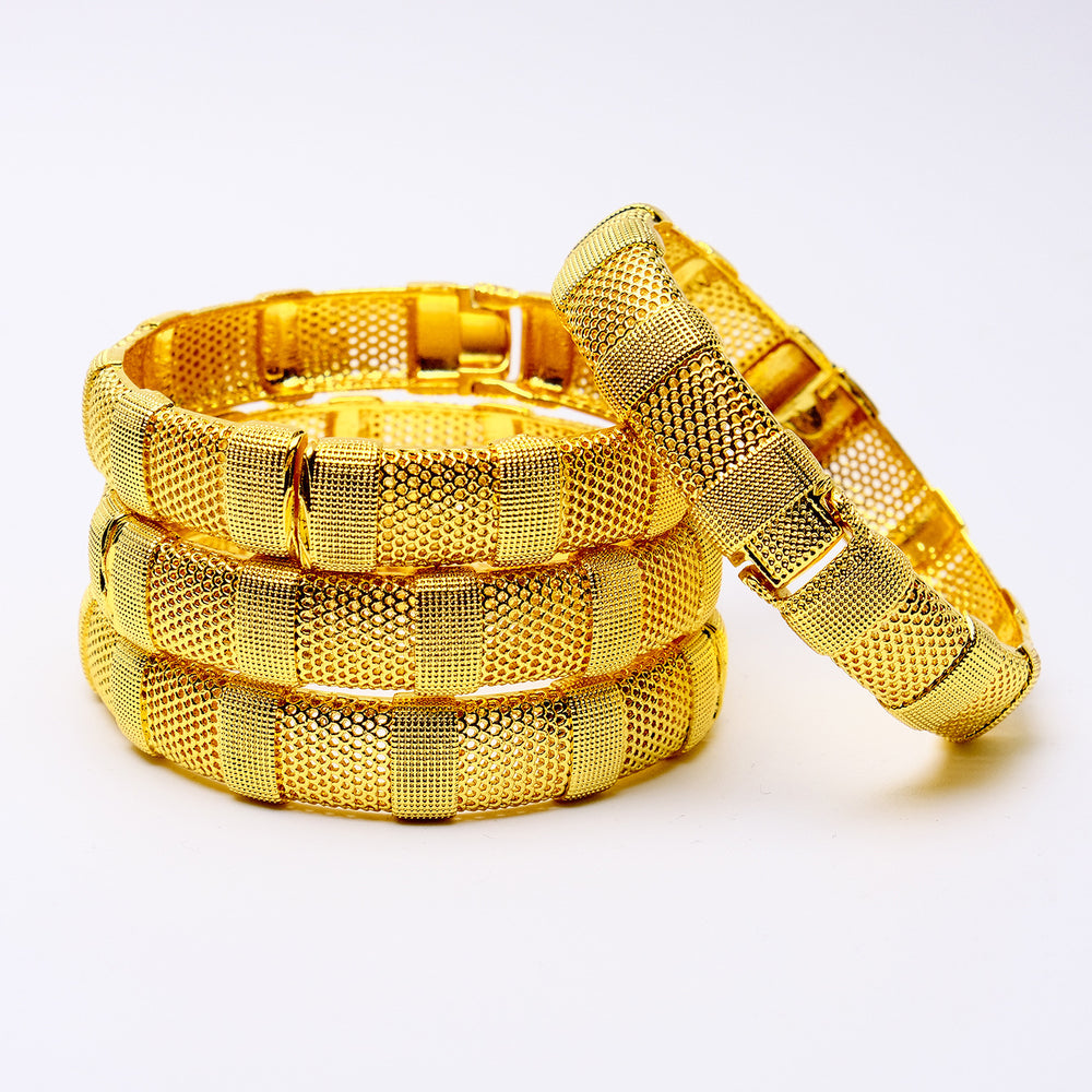 Dubai style mesh pattern cut out gold-plated bracelet retro wide buckle bracelet middle eastern ethnic style jewelry supply wholesale