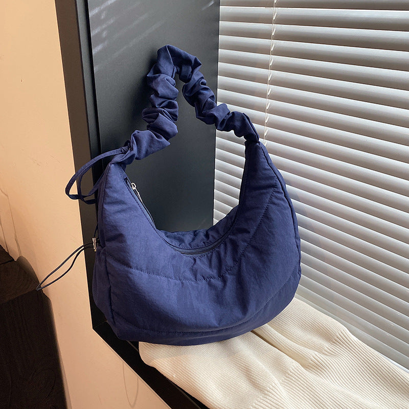 Fashion bag women's 2025 new college style dumpling bag casual large capacity shoulder messenger bag