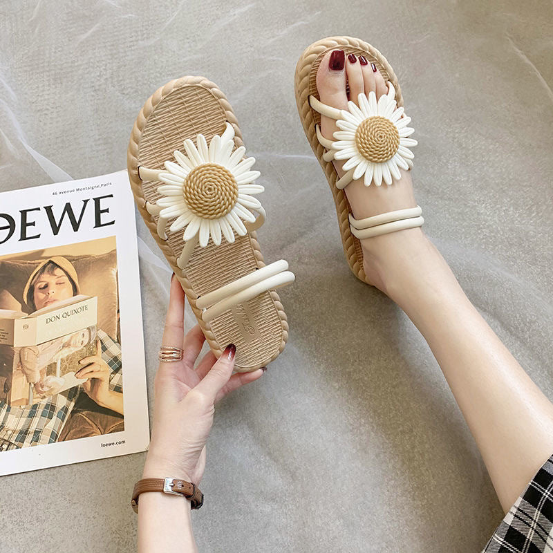 Women's summer 2024 outdoor wear student korean style slippers women's trendy fairy style flat heel chrysanthemum simple one-strap sandals