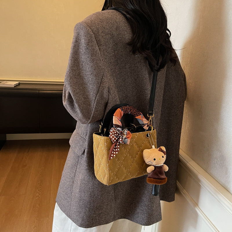 2025 fall/winter new women's handbag - vintage argyle design, light luxury, high-end, stylish commuter shoulder bag