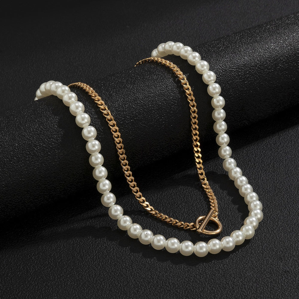 Luxury chic heart pendant necklace - trendy, influencer-approved, elegant crown design, versatile choker necklace for women - new for 2025