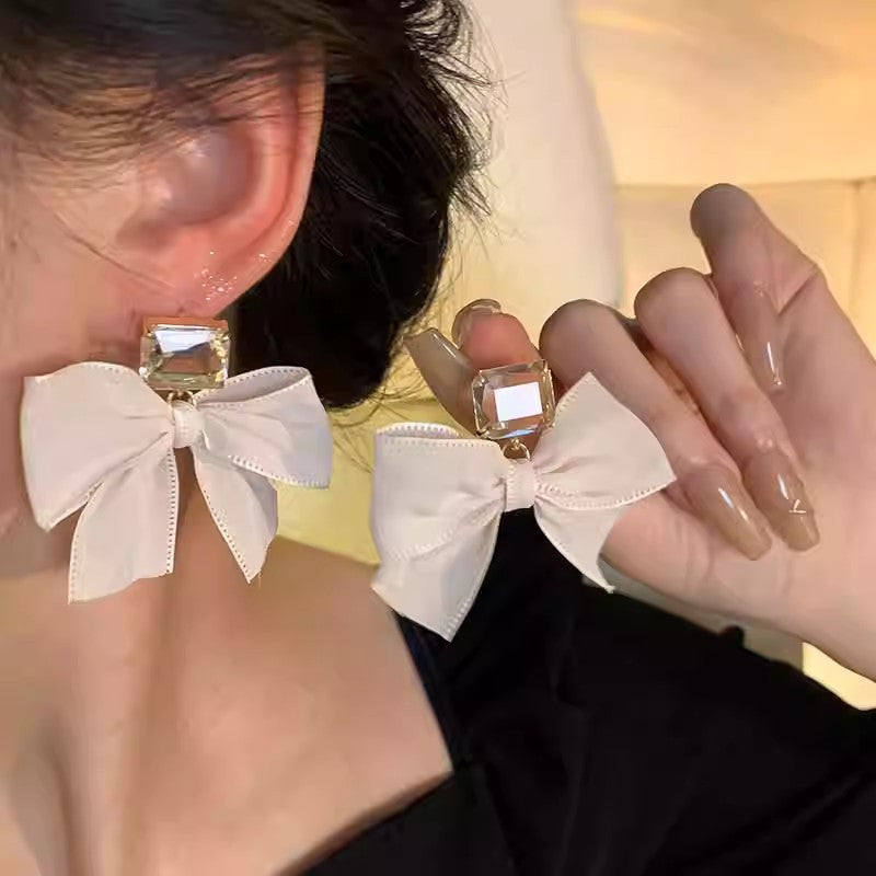 Japanese and korean style simple elegant mesh bow earrings high-end french popular earrings women's trendy cold style earrings
