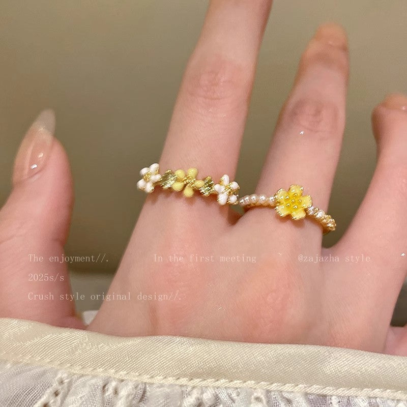 Daisy pearl ring for women, 2026 new arrival, unique design, exquisite index finger ring, light luxury, high-end, trendy ring