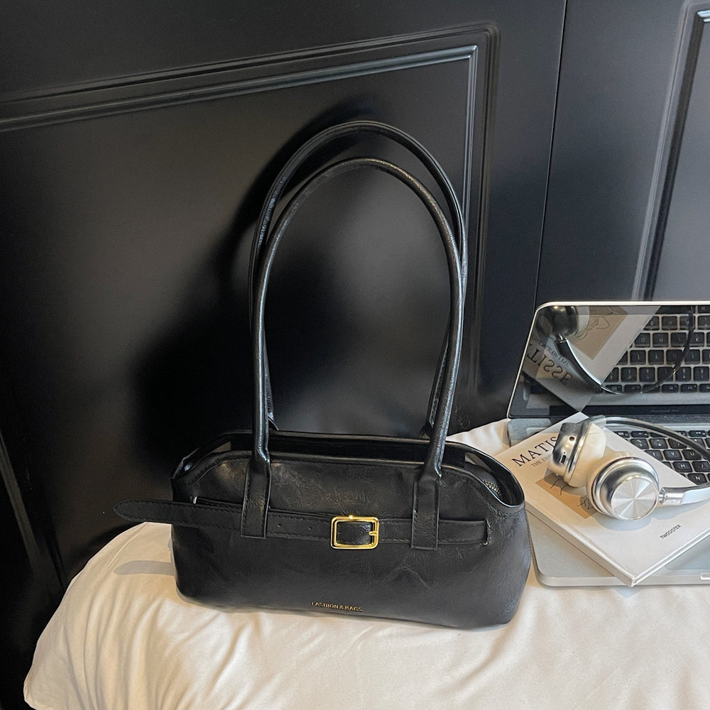 Retro bag for women, large capacity, 2025 new autumn and winter, versatile, fashionable, textured shoulder bag, work clothing, armpit bag