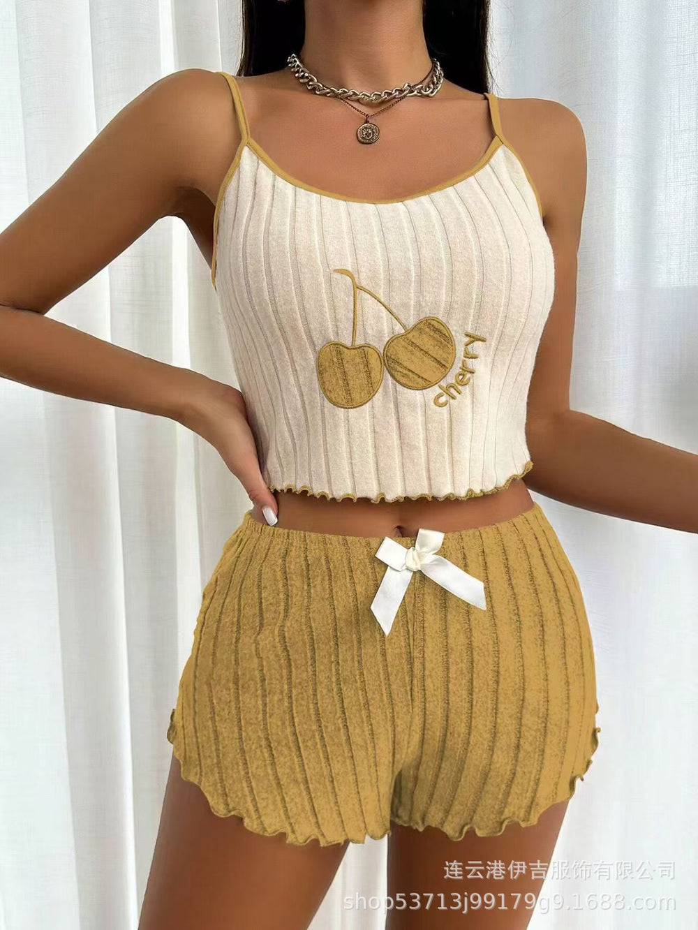 Hot-selling cross-border e-commerce  style european and american embroidered pajamas, brushed camisole and shorts loungewear set