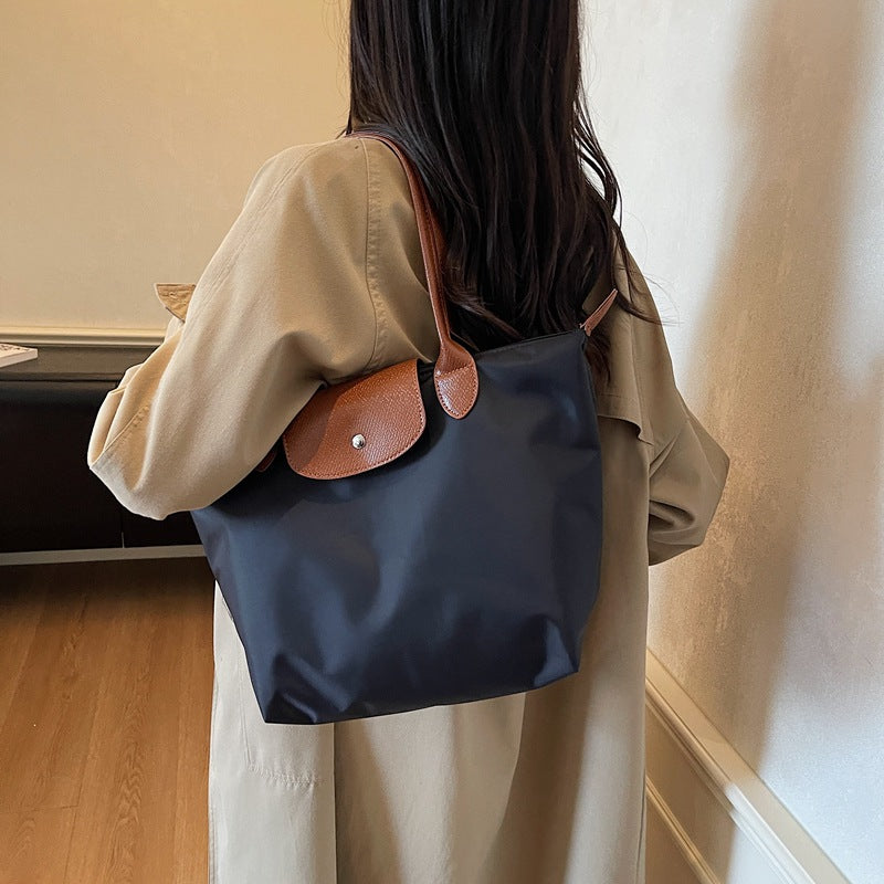 large-capacity tote bag for women, super popular niche design, new arrival, high-end minimalist shoulder bag for commuting