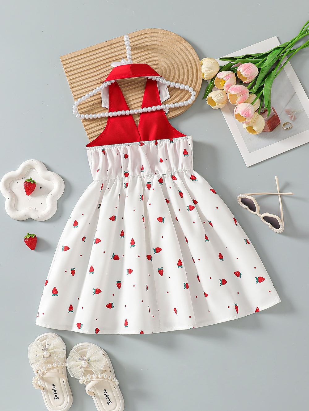 hot-selling  foreign trade princess dress: halter neck, strawberry print dress