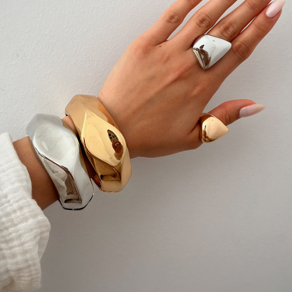 European and american cross-border statement jewelry: minimalist irregular shiny bangle, unique alloy round wide open bracelet for women
