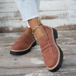 autumn new arrivals: plus-size women's loafers for cross-border e-commerce. available in sizes 36-43. wholesale options available. dropshipping to  and