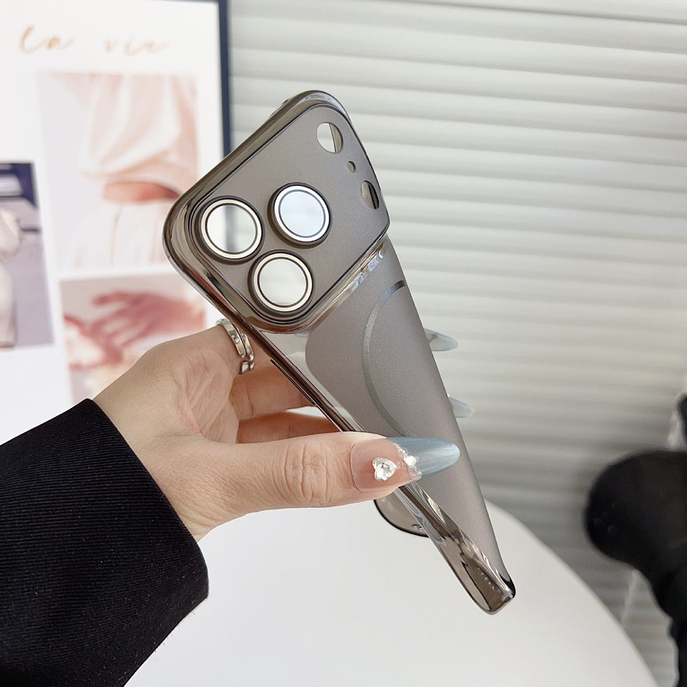 Simple and ultra-thin, it can be changed into 17 silk screen fine circle magnetic suction iphone17/16 mobile phone case, suitable for apple 14/13 anti-fall