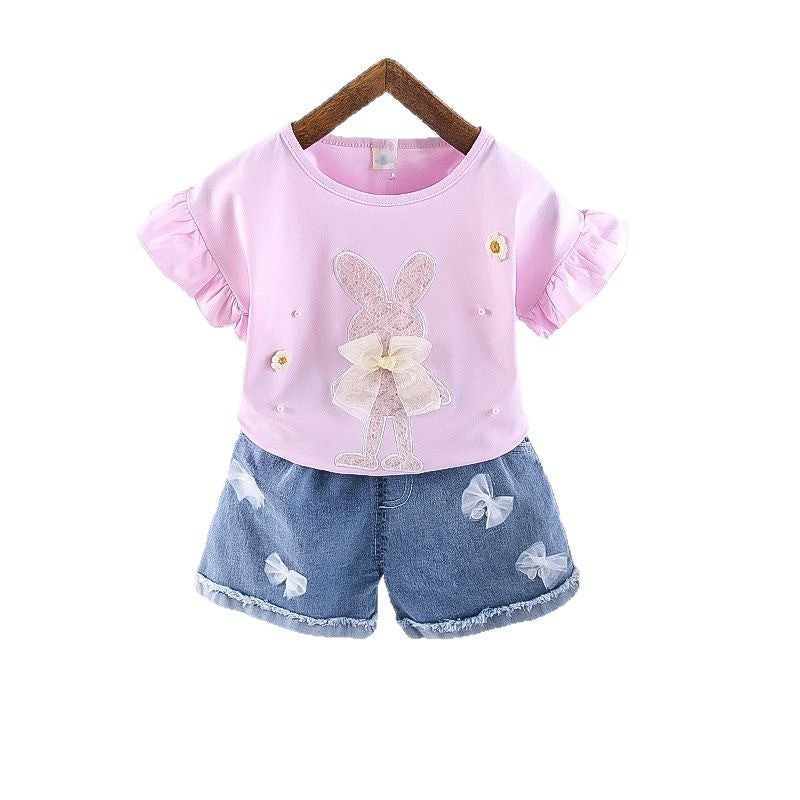 Girls' summer outfit set : trendy and stylish two-piece set for little girls - short sleeve top and shorts - wholesale available