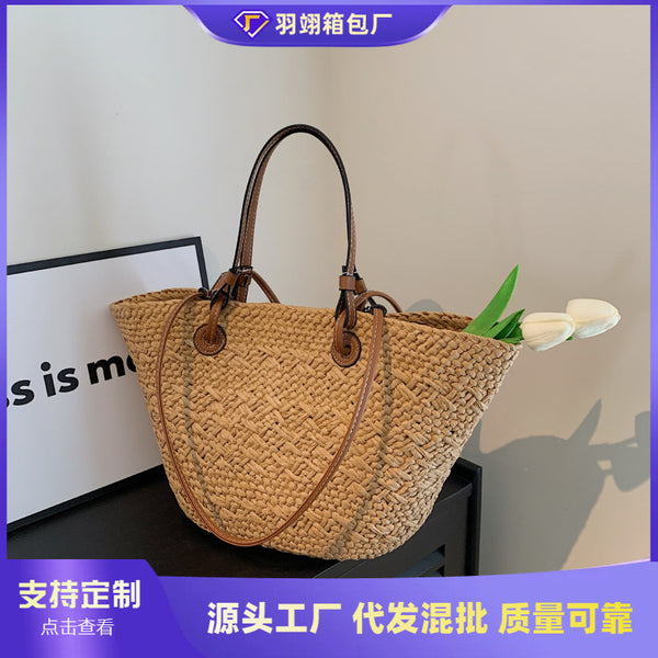 Woven straw bag women's 2024 new summer seaside beach bag portable shoulder bag large capacity tote bag