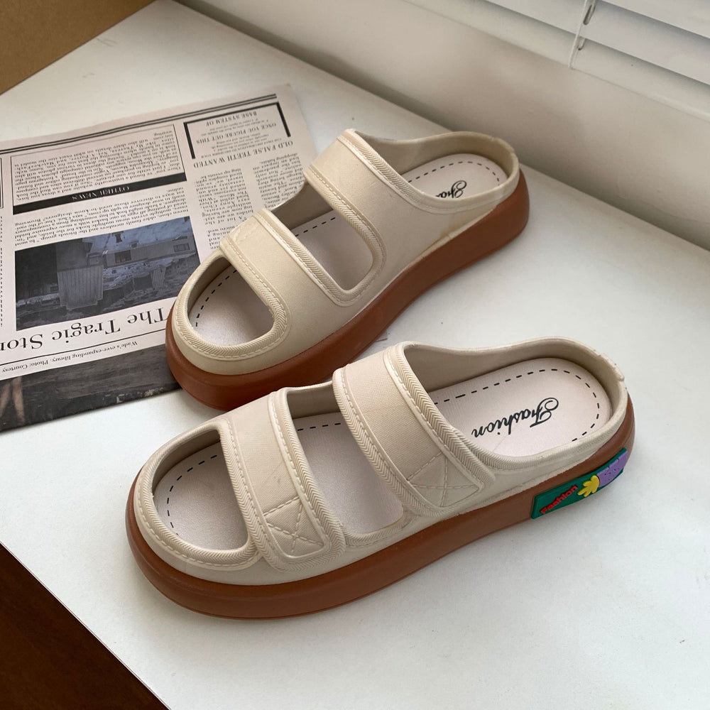 Women's slippers for outdoor wear, 2025 new fairy style sandals, trendy versatile platform slides, cloud-like comfort, thick-soled beach shoes