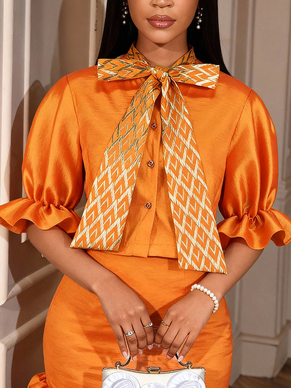 Bowknot satin top & slim-fit bodycon mini skirt two-piece set