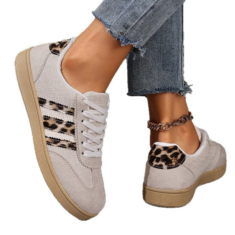 autumn new arrival: women's plus-size casual flats for cross-border e-commerce. wholesale available. dropshipping to  and . (price difference: $0.67)