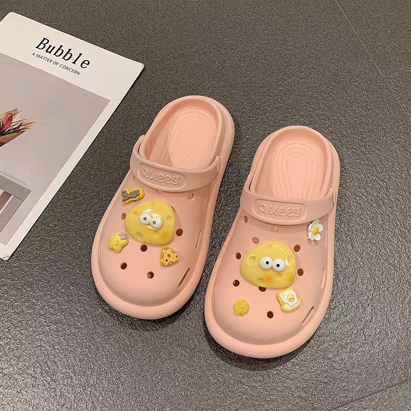 2023new arrival baotou slippers for women summer non-slip indoor home outwear popular beach hole sandals