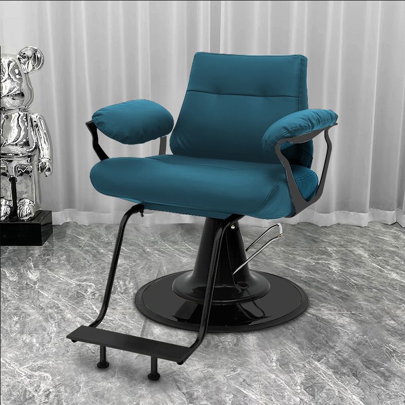 Influencer-approved barber chair - stainless steel, high-end salon chair for perming, dyeing, and cutting. features adjustable height, swivel function, and thickened padding. perfect for professional hair salons