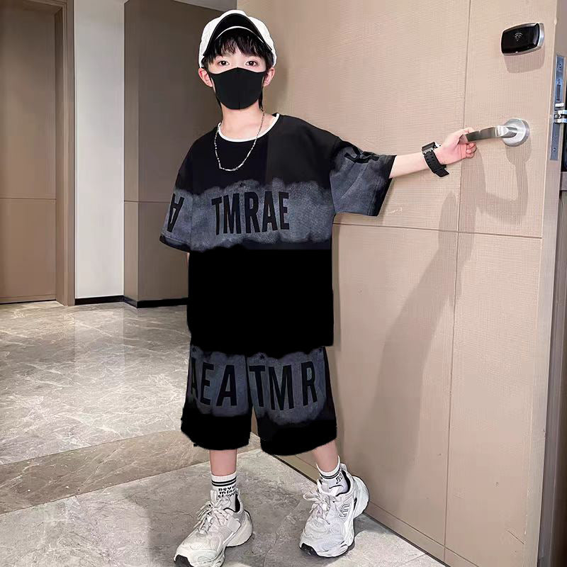 Boys' summer outfit set : new short-sleeve sporty style for mid-to-large children - trendy, stylish, and cool for summer