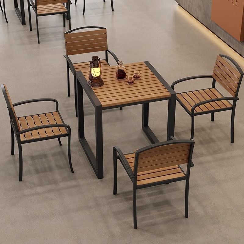 Industrial-style outdoor camping bar, chill music bar, bistro, bbq restaurant, cafe, bubble tea shop table and chair set